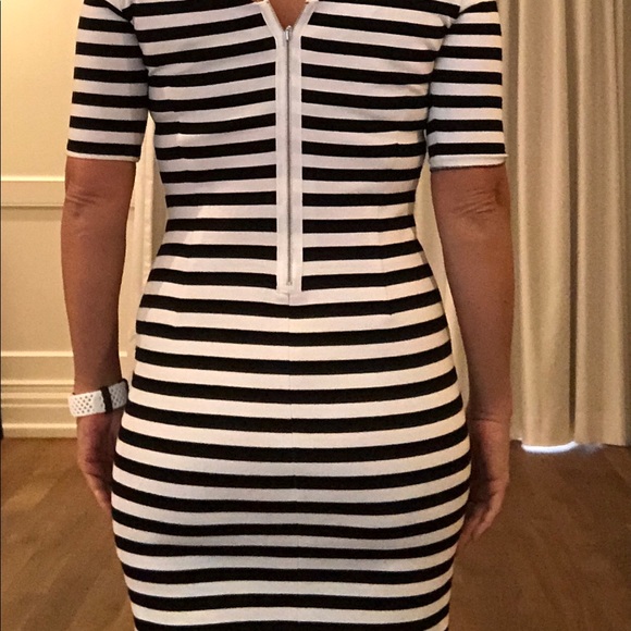 EUC Banana Republic Striped Short Sleeve Dress - Picture 3 of 7